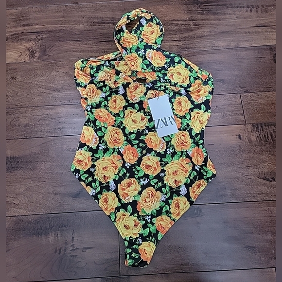 Zara Twist Neck Floral Halter Top Bodysuit Small Yellow Green Floral Sz M - Picture 4 of 5